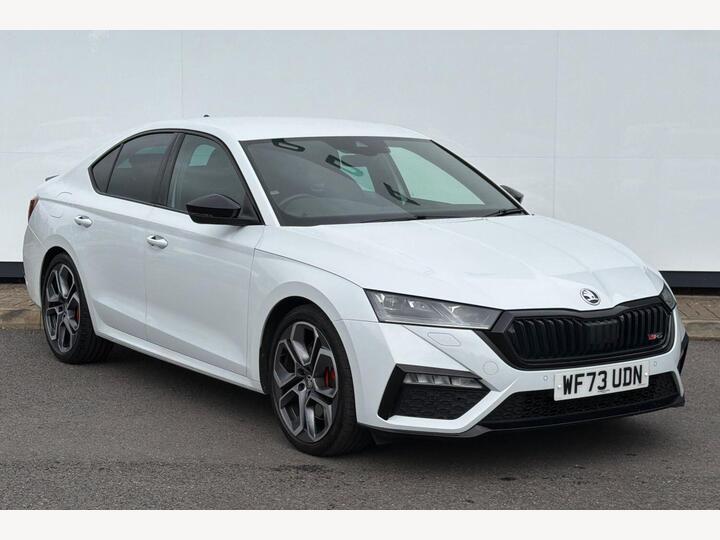 Skoda Octavia 2.0 TSI VRS DSG Euro 6 (s/s) 5dr Skoda Octavia 2.0 TSI VRS DSG Euro 6 (s/s) 5dr