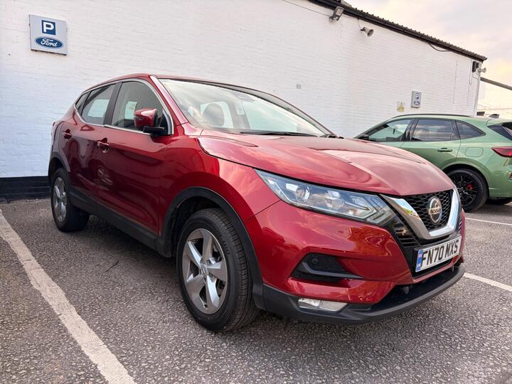 Nissan Qashqai 1.3 DIG-T Acenta Premium Euro 6 (s/s) 5dr