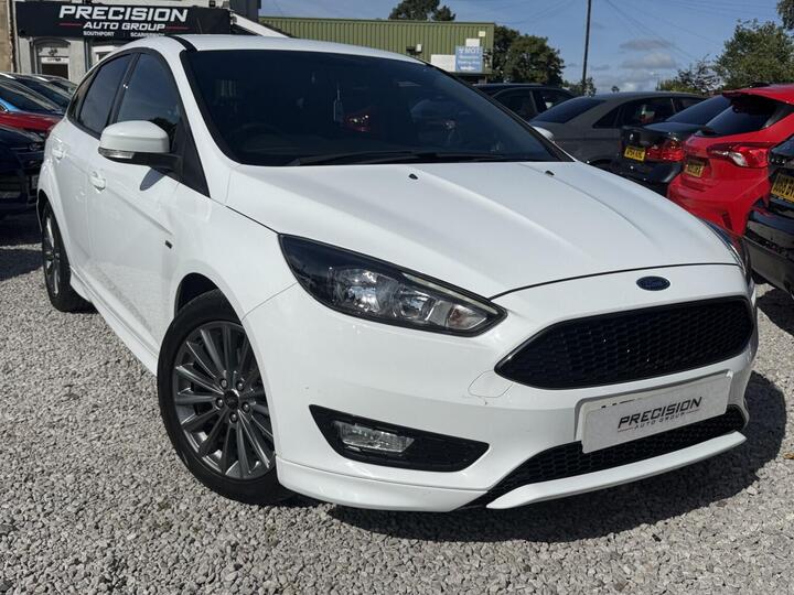 Ford FOCUS 1.0T EcoBoost ST-Line Euro 6 (s/s) 5dr
