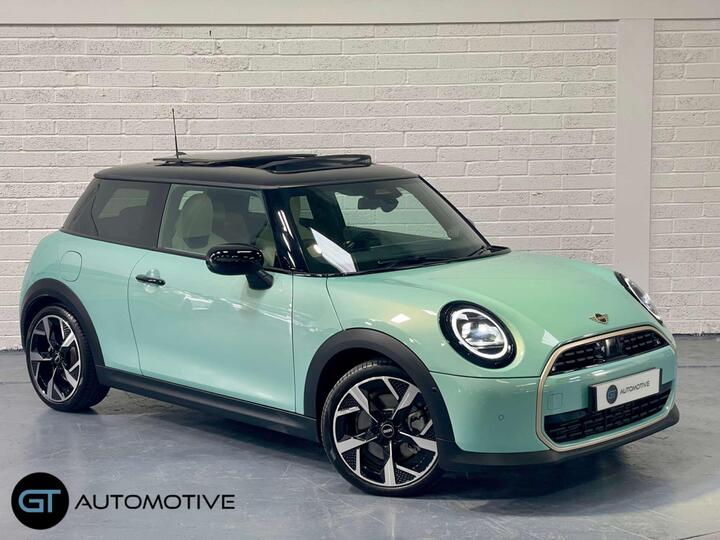 MINI COOPER 1.5C Exclusive Steptronic Euro 6 (s/s) 3dr