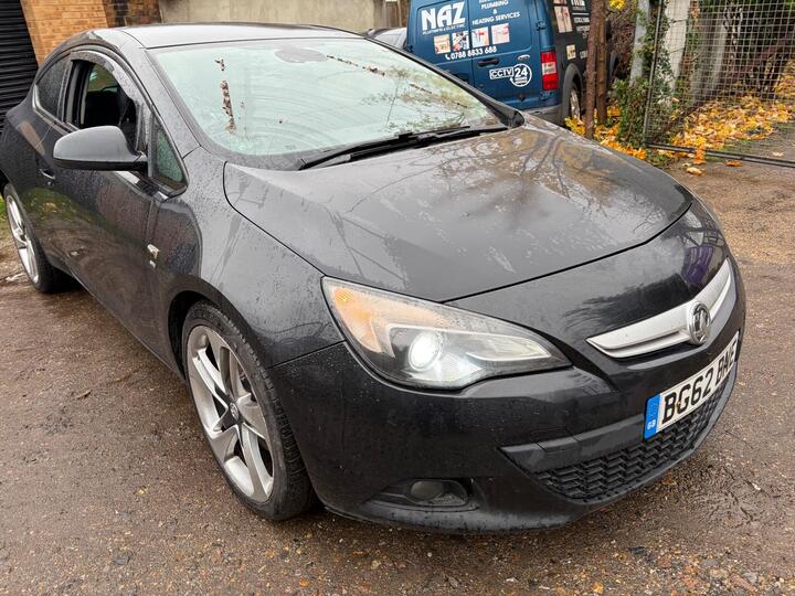 Vauxhall Astra GTC 2.0 CDTi SRi Euro 5 (s/s) 3dr