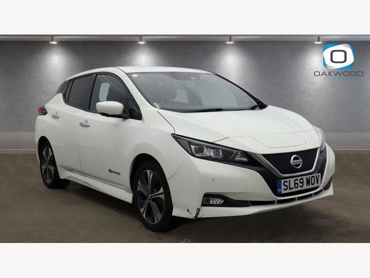 Nissan LEAF 40kWh Tekna Auto 5dr Nissan LEAF 40kWh Tekna Auto 5dr