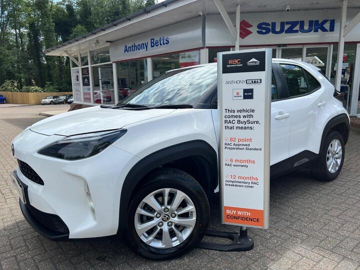 Toyota Yaris Cross 1.5 VVT-h Icon E-CVT Euro 6 (s/s) 5dr Toyota Yaris Cross 1.5 VVT-h Icon E-CVT Euro 6 (s/s) 5dr