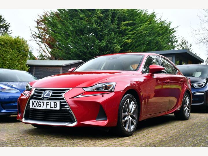 Lexus IS 2.5 300h Advance E-CVT Euro 6 (s/s) 4dr