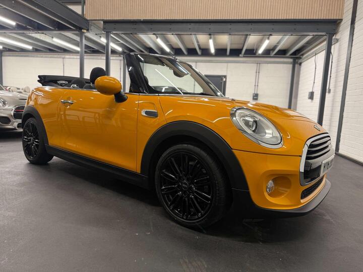 MINI Convertible 1.5 Cooper Auto Euro 6 (s/s) 2dr MINI Convertible 1.5 Cooper Auto Euro 6 (s/s) 2dr
