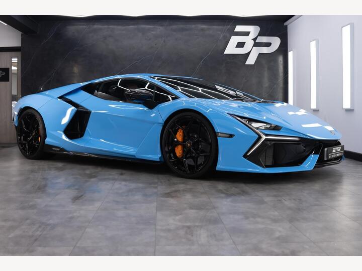 Lamborghini Revuelto 6.5 V12 HPEV 3.8kWh AMT 4WD Euro 6 2dr