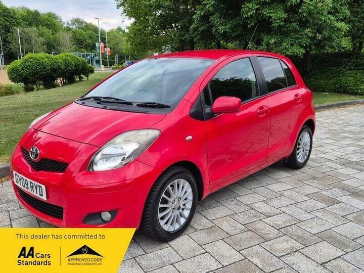 Toyota Yaris 1.33 Dual VVT-i SR Euro 4 (s/s) 5dr