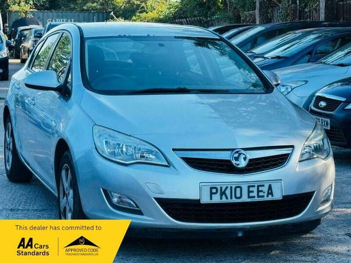 Vauxhall Astra 1.6 16v Exclusiv Auto Euro 5 5dr