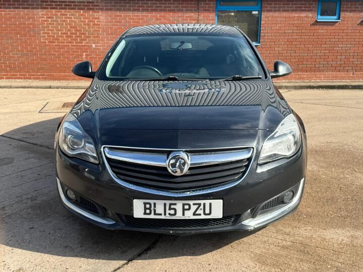 Vauxhall Insignia 2.0 CDTi EcoFLEX SRi Euro 5 (s/s) 5dr Vauxhall Insignia 2.0 CDTi EcoFLEX SRi Euro 5 (s/s) 5dr