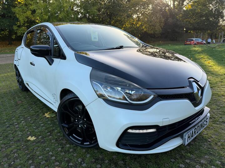 Renault Clio 1.6 TCe Renaultsport Nav Trophy Auto Euro 6 (s/s) 5dr Renault Clio 1.6 TCe Renaultsport Nav Trophy Auto Euro 6 (s/s) 5dr