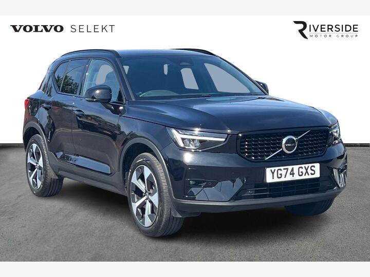 Volvo XC40 2.0 B4 MHEV Plus Dark DCT Auto Euro 6 (s/s) 5dr