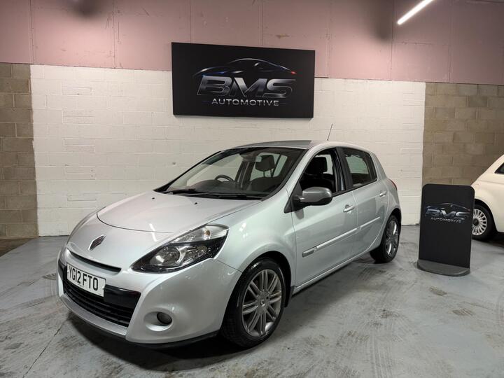 Renault Clio 1.2 TCe Dynamique TomTom Euro 5 5dr