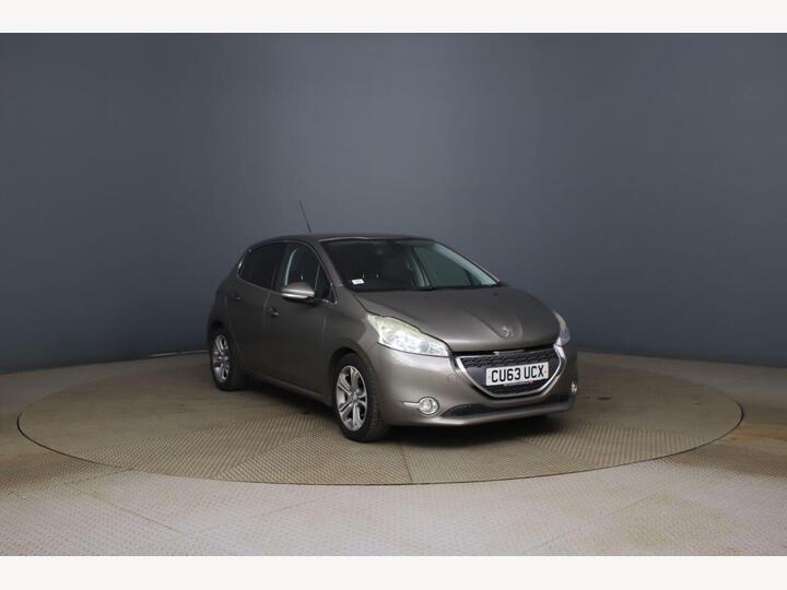 Peugeot 208 1.2 E-VTi PureTech Allure EGC Euro 5 (s/s) 5dr