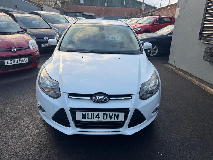 Ford Focus 1.0T EcoBoost Zetec Euro 5 (s/s) 5dr