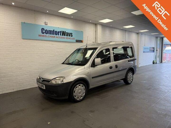 Vauxhall COMBO 1.3L 5d AUTO WHEELCHAIR ACCESS WAV