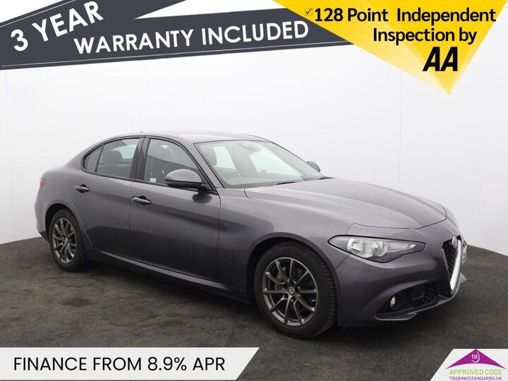 Alfa Romeo GIULIA 2.0T Super Auto Euro 6 (s/s) 4dr Alfa Romeo GIULIA 2.0T Super Auto Euro 6 (s/s) 4dr