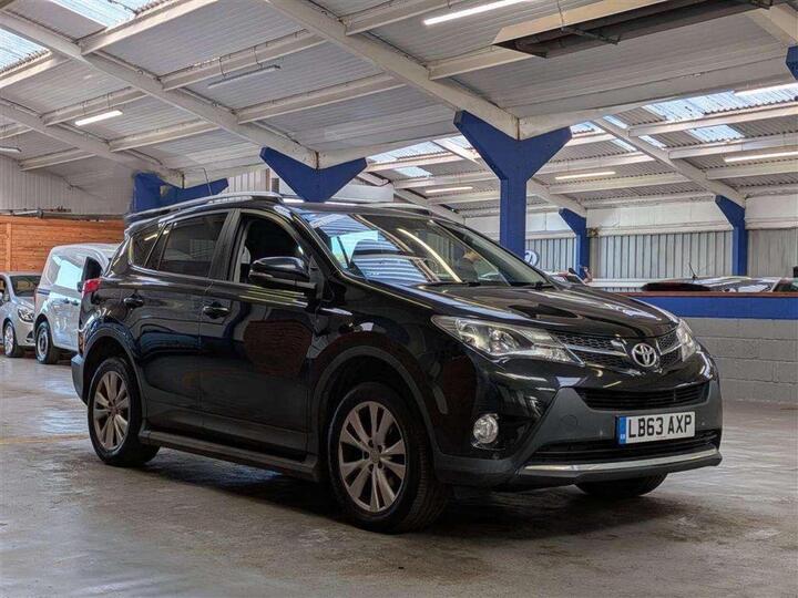 Toyota RAV4 2.0 D-4D Invincible 2WD Euro 5 (s/s) 5dr