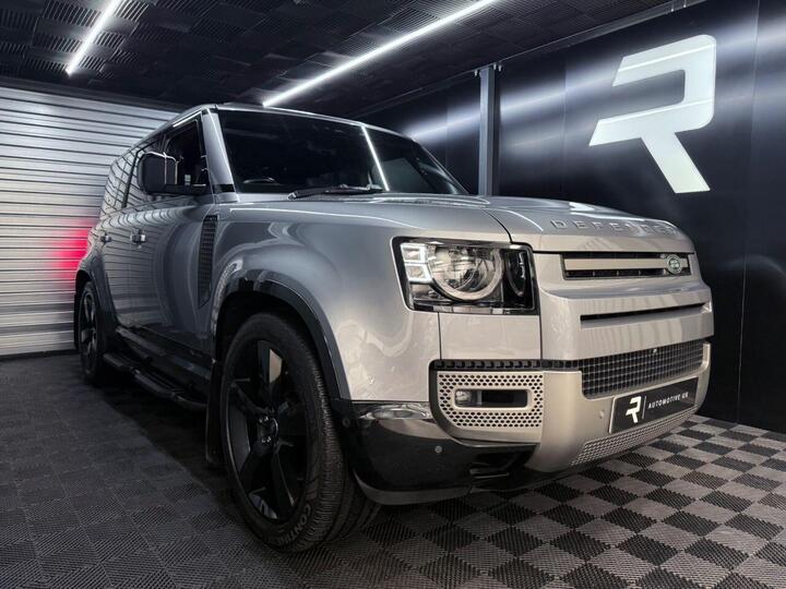 Land Rover DEFENDER 3.0 D300 MHEV X-Dynamic HSE Auto 4WD Euro 6 (s/s) 5dr
