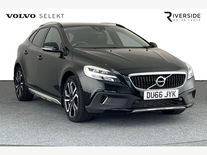Volvo V40 Cross Country D4 Pro Automatic (Winter Pack, 18' Alloy Wheels)