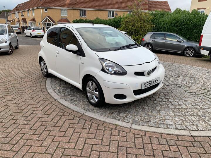 Toyota AYGO 1.0 VVT-i Go Euro 5 5dr
