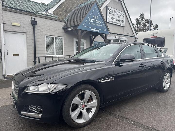 Jaguar XF 2.0d Portfolio Auto Euro 6 (s/s) 4dr
