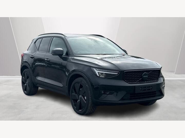 Volvo XC40 2.0 B3 MHEV Plus Black Edition DCT Auto Euro 6 (s/s) 5dr
