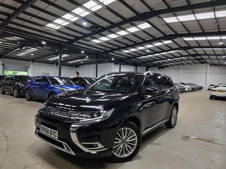 Mitsubishi Outlander 2.4h TwinMotor 13.8kWh 4h CVT 4WD Euro 6 (s/s) 5dr Mitsubishi Outlander 2.4h TwinMotor 13.8kWh 4h CVT 4WD Euro 6 (s/s) 5dr