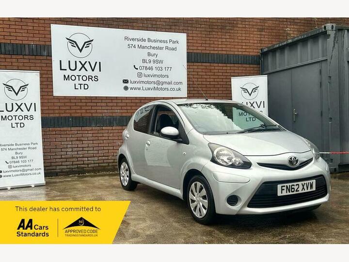 Toyota AYGO 1.0 VVT-i Ice Euro 5 5dr