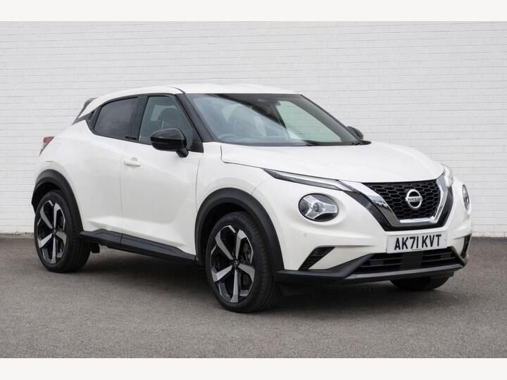 Nissan JUKE 1.0 DIG-T Tekna DCT Auto Euro 6 (s/s) 5dr Nissan JUKE 1.0 DIG-T Tekna DCT Auto Euro 6 (s/s) 5dr