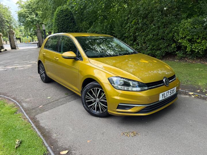 Volkswagen Golf 1.6 TDI BlueMotion Tech SE Nav Euro 6 (s/s) 5dr