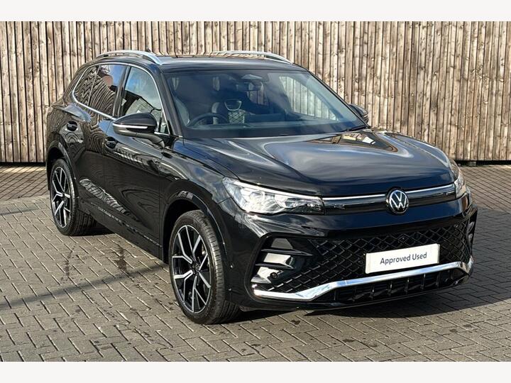 Volkswagen TIGUAN 2.0 TDI R-Line DSG Euro 6 (s/s) 5dr