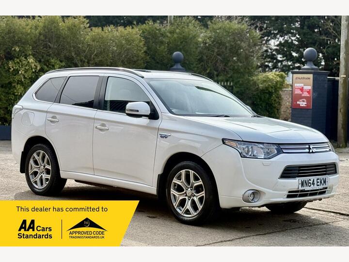 Mitsubishi Outlander 2.0h 12kWh GX4h CVT 4WD Euro 5 (s/s) 5dr Mitsubishi Outlander 2.0h 12kWh GX4h CVT 4WD Euro 5 (s/s) 5dr
