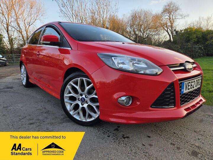 Ford Focus 1.0T EcoBoost Zetec S Euro 5 (s/s) 5dr