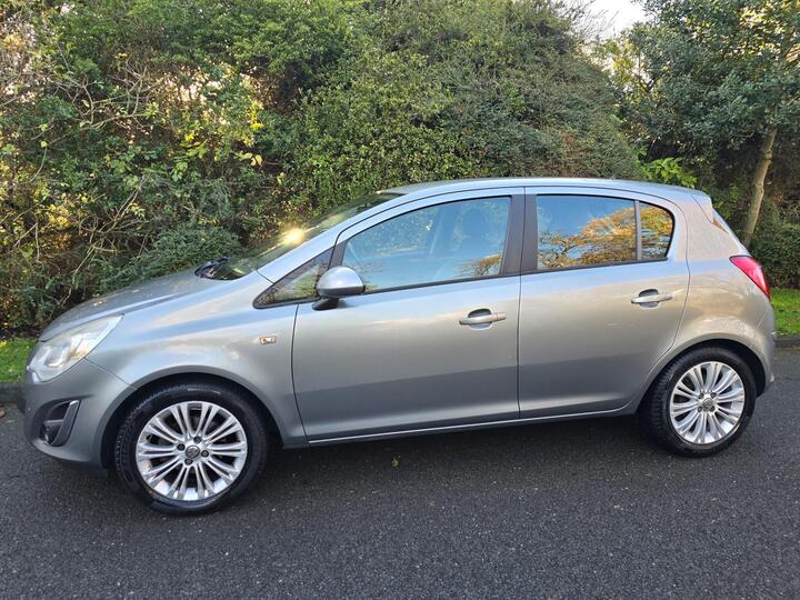 Vauxhall Corsa 1.4 16V SE Auto Euro 5 5dr