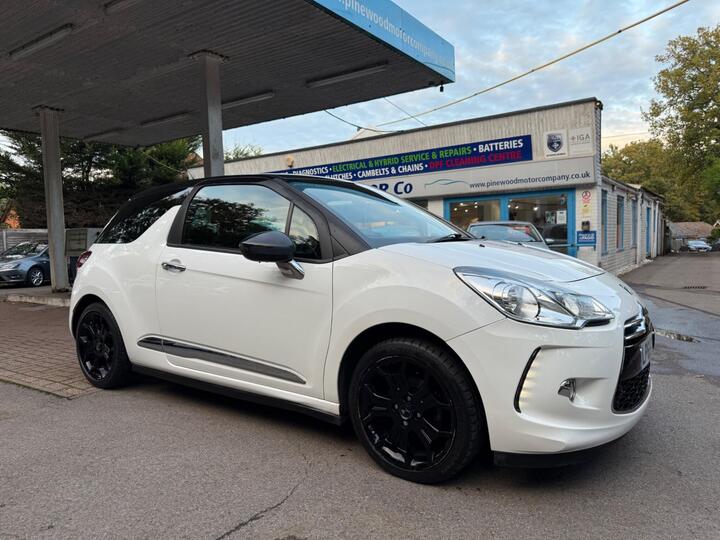 DS AUTOMOBILES DS 3 1.2 PureTech DStyle Euro 6 (s/s) 3dr DS AUTOMOBILES DS 3 1.2 PureTech DStyle Euro 6 (s/s) 3dr