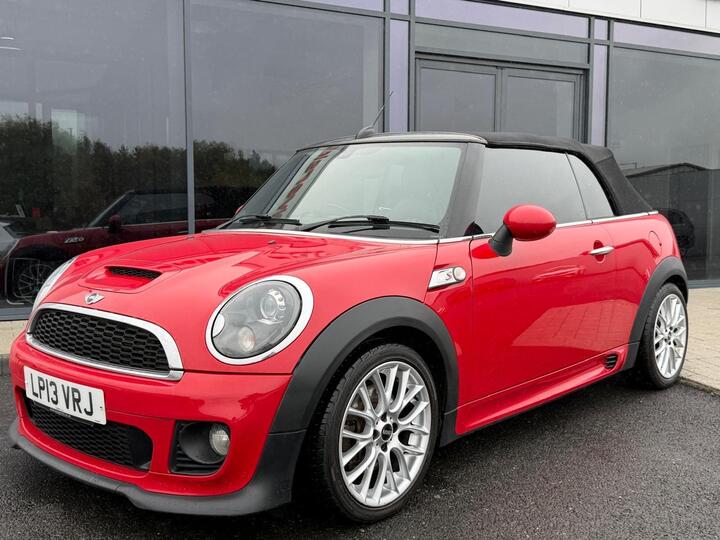 MINI Convertible 1.6 Cooper S Euro 5 (s/s) 2dr