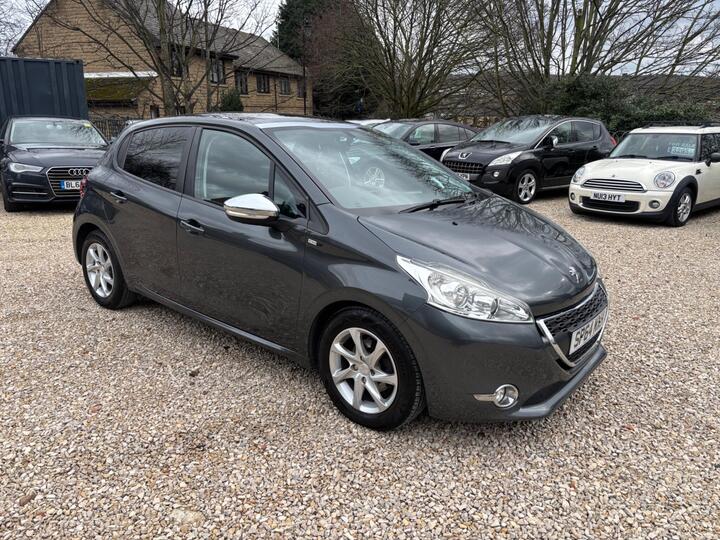 Peugeot 208 1.2 VTi PureTech Style Euro 5 5dr