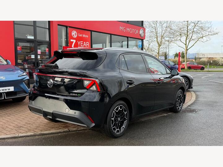 MG MG4 Urban 53.9kWh Premium Long Range Auto 5dr