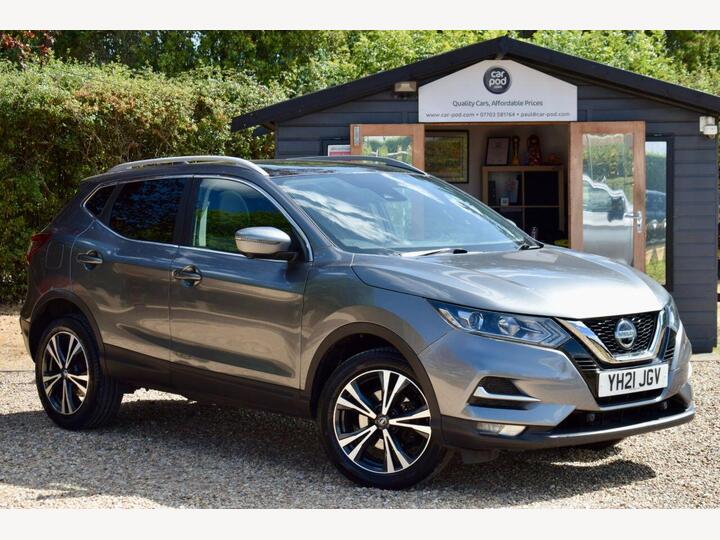 Nissan QASHQAI 1.3 DIG-T N-Connecta Euro 6 (s/s) 5dr