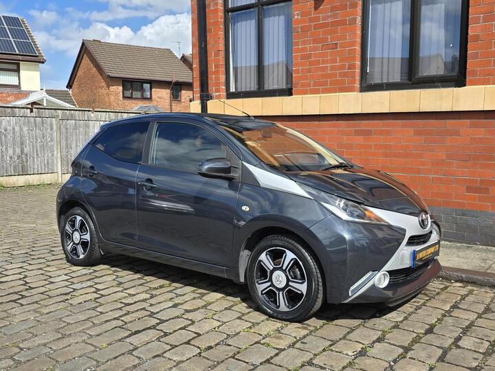 Toyota AYGO 1.0 VVT-i X-clusiv 2 X-wave Euro 6 5dr