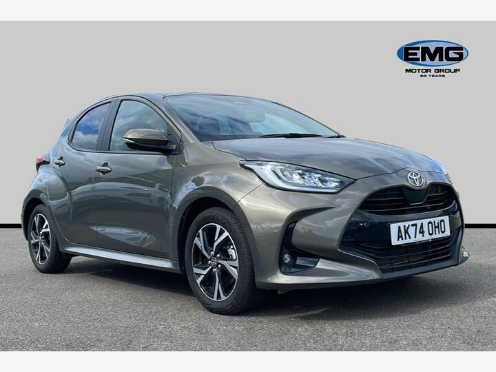 Toyota Yaris 1.5 VVT-h Design E-CVT Euro 6 (s/s) 5dr