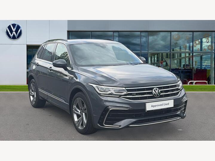 Volkswagen Tiguan 1.5 TSI R-Line Edition DSG Euro 6 (s/s) 5dr Volkswagen Tiguan 1.5 TSI R-Line Edition DSG Euro 6 (s/s) 5dr