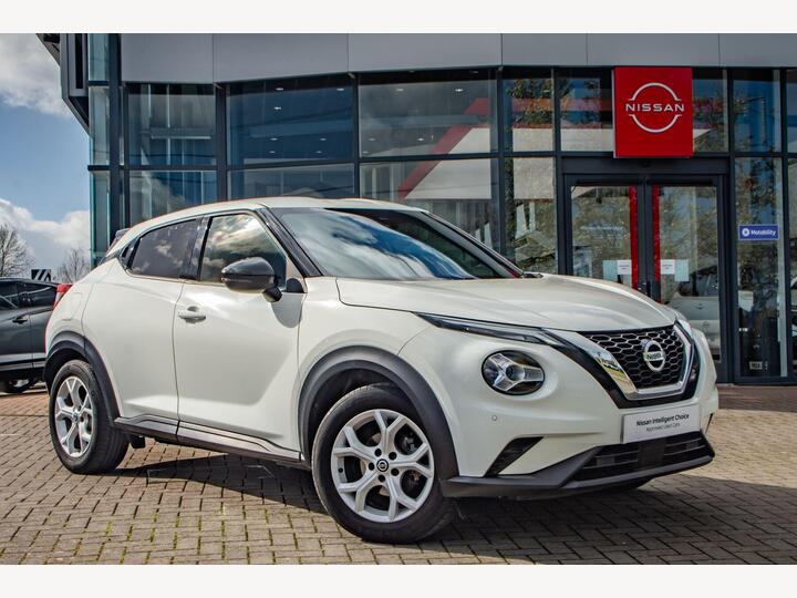 Nissan Juke 1.0 DIG-T N-Connecta Euro 6 (s/s) 5dr