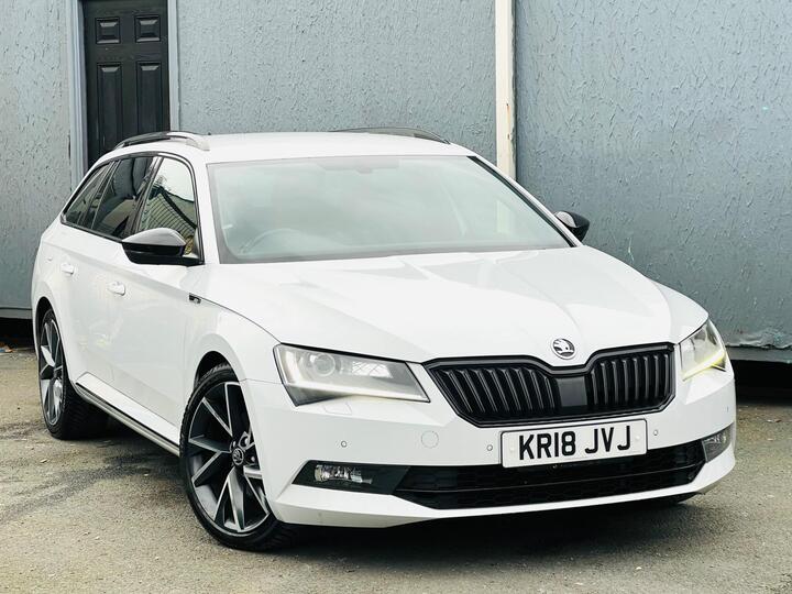 Skoda Superb 2.0 TDI SportLine DSG 4WD Euro 6 (s/s) 5dr Skoda Superb 2.0 TDI SportLine DSG 4WD Euro 6 (s/s) 5dr