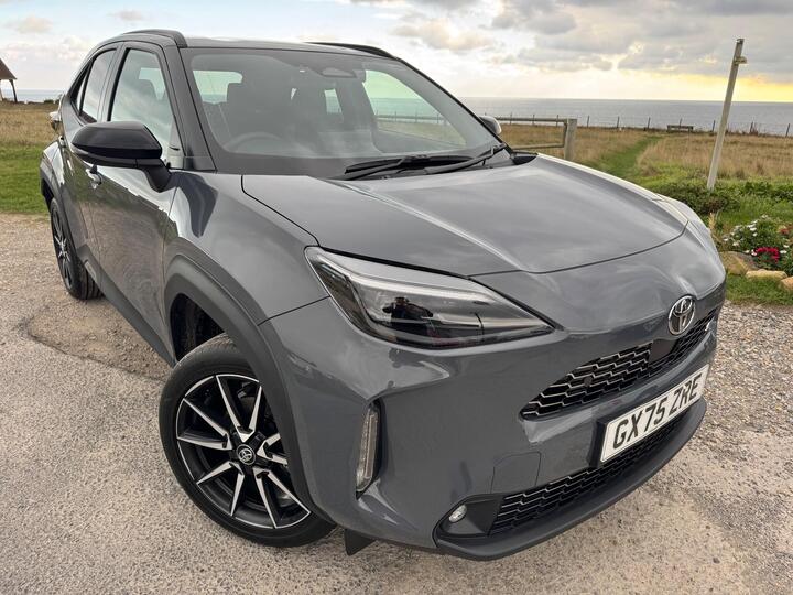 Toyota Yaris Cross 1.5 VVT-h GR SPORT E-CVT Euro 6 (s/s) 5dr Toyota Yaris Cross 1.5 VVT-h GR SPORT E-CVT Euro 6 (s/s) 5dr