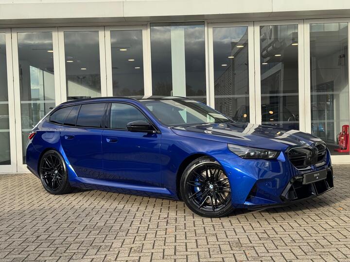 BMW M5 4.4 22.1kWh Touring Steptronic XDrive Euro 6 (s/s) 5dr