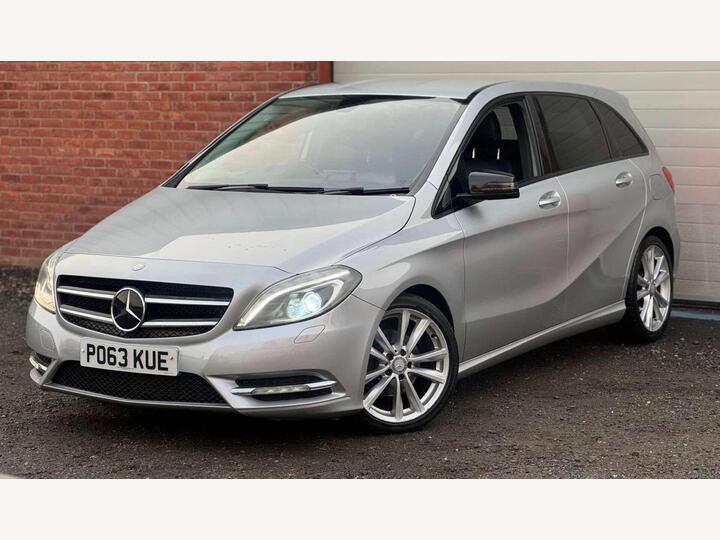 Mercedes-Benz B-CLASS 1.8 B180 CDI BlueEfficiency Sport Euro 5 (s/s) 5dr Mercedes-Benz B-CLASS 1.8 B180 CDI BlueEfficiency Sport Euro 5 (s/s) 5dr