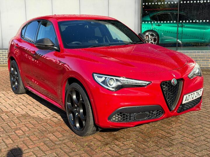 Alfa Romeo Stelvio 2.0T Estrema Auto Q4 AWD Euro 6 (s/s) 5dr