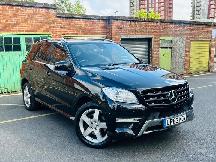 Mercedes-Benz M Class 3.0 ML350 V6 BlueTEC AMG Sport G-Tronic 4WD Euro 6 (s/s) 5dr Mercedes-Benz M Class 3.0 ML350 V6 BlueTEC AMG Sport G-Tronic 4WD Euro 6 (s/s) 5dr