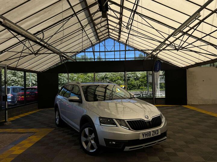 Skoda OCTAVIA 2.0 TDI Scout 4WD Euro 6 (s/s) 5dr Skoda OCTAVIA 2.0 TDI Scout 4WD Euro 6 (s/s) 5dr